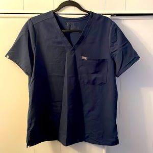 FIGS Dark Harbor Top